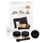 On The Go zestaw Prime Time Orginal Fundation Primer 15ml + Original Foundation 2g + Mineral Veil Finishing Powder 2g + Warmth All-Over Face Color 1.5g + Flawless Application Brush + Makeup Clutch