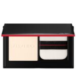 Synchro Skin Invisible Silk Pressed Powder puder prasowany w kompakcie 1 10g