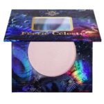Glow Alchemy prasowany rozświetlacz do twarzy 300 Melody Of The Moon 8.5g