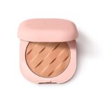 Beauty Essentials Silky Matte Bronzer jedwabisty bronzer o matowym wykończeniu 01 Hazelnut 9g