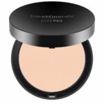 BarePro Performance Wear Powder Foundation prasowany puder w kompakcie 01 Fair 10g