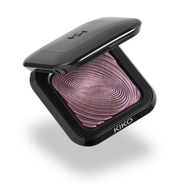 69333621700206342 Water Eyeshadow cień zapewniający natychmiastowy kolor do nakładania na sucho i na mokro 12 Plum 3g - obrazek 1
