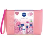You Got This zestaw Fresh Rose Touch antyperspirant w kulce 50ml + Fresh Blends Malina i Borówka żel pod prysznic 300ml + Soft Rose pomadka do ust 4.8g + Rose Touch pianka oczyszczająca do twarzy 150ml + kosmetyczka