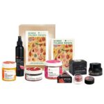 Boskie Polskie Święta zestaw woda czarująca 100ml + słodki peeling do ciała 200ml + ochronne masło do ust z żurawiną 5ml + eliksir młodoścI 50ml + mus rokitnikowy do ciała 120ml + maseczka do twarzy z glinką czerwoną 100ml