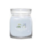 Średnia świeca zapachowa A Calm & Quiet Place 368g