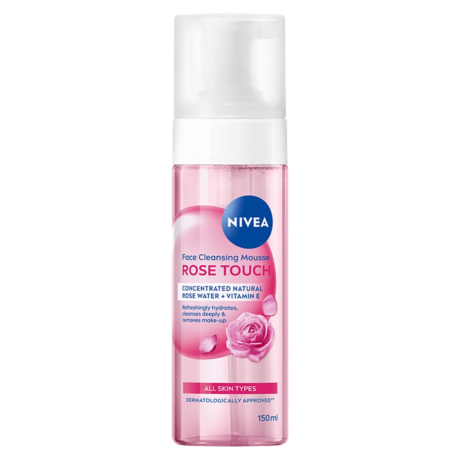 19178921779109064 Rose Touch pianka oczyszczająca do twarzy z organiczną wodą różaną 150ml - obrazek 1