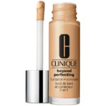 Beyond Perfecting Foundation + Concealer silnie kryjący podkład i korektor w jednym 6.5 Buttermilk 30ml